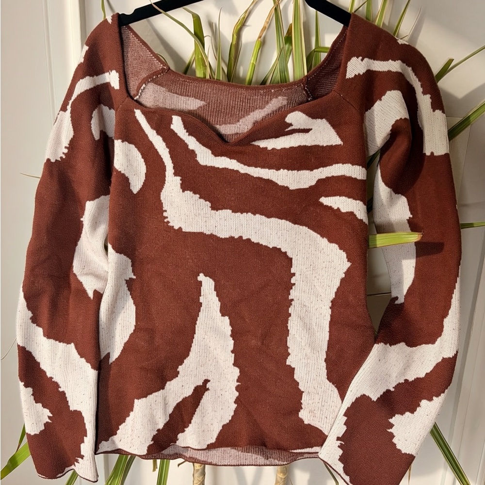 SHEIN Abstract Brown and Cream Long Sleeve Top